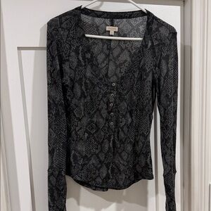 Pilcro Black Snake Print Long Sleeve Top